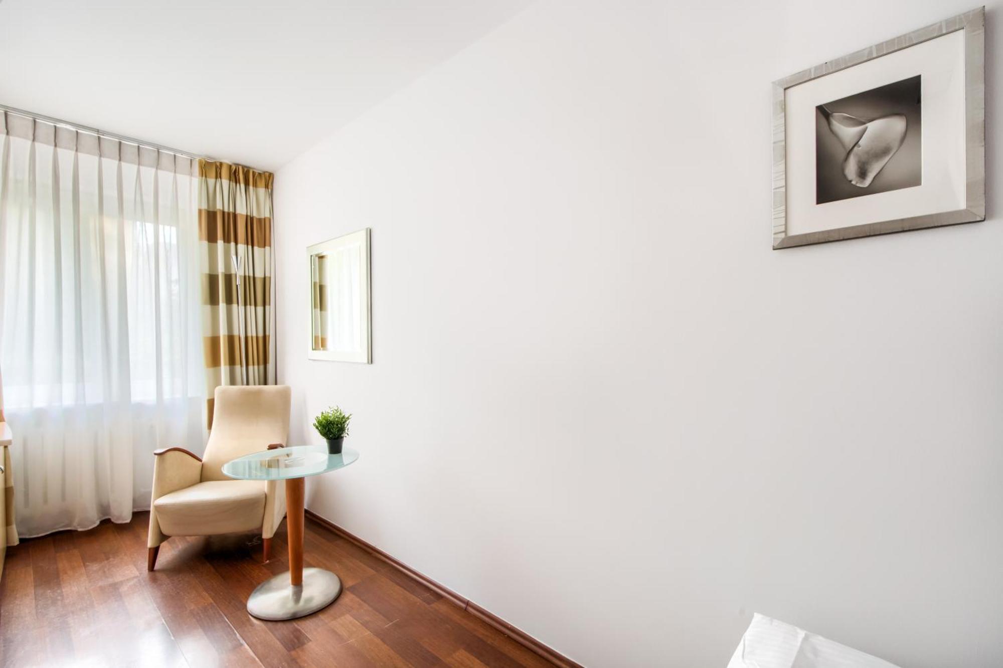 404 Rooms Zamiany Ursynow Varsovie Extérieur photo